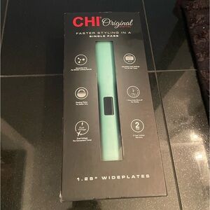 CHI Original Digital flat iron 1.25” mint green